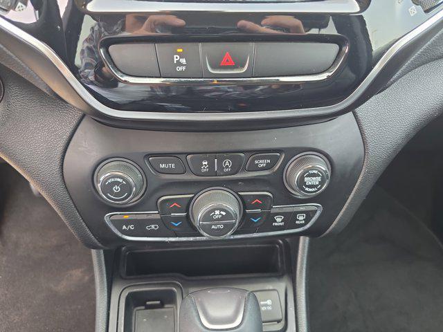 used 2019 Jeep Cherokee car, priced at $14,798