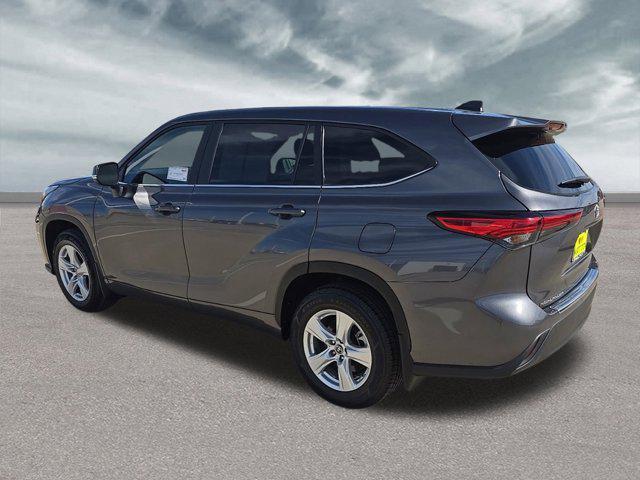 used 2023 Toyota Highlander car, priced at $33,498