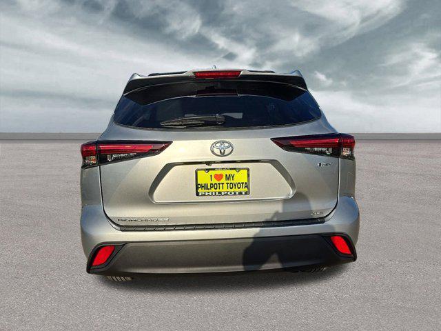 new 2025 Toyota Highlander Hybrid car, priced at $47,991