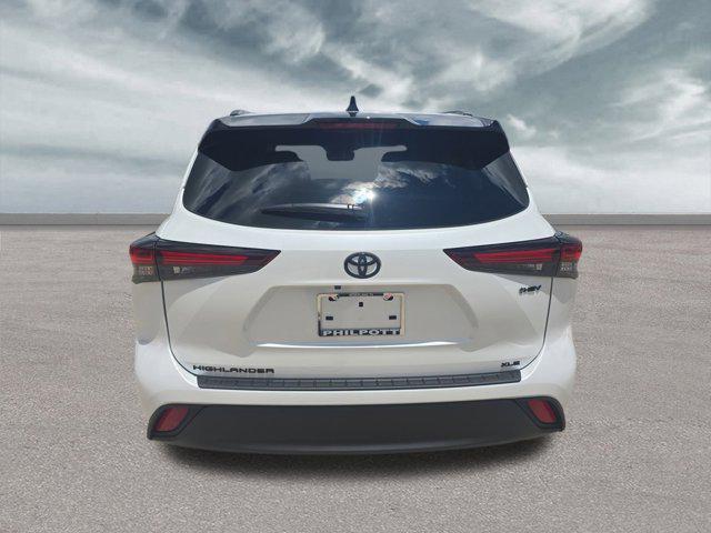 new 2025 Toyota Highlander Hybrid car, priced at $48,991