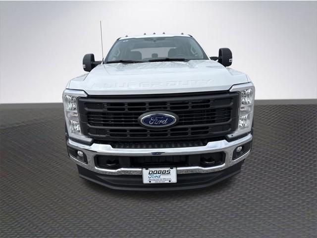 new 2025 Ford F-450 car, priced at $73,215