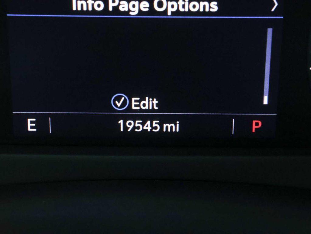 used 2021 Cadillac XT4 car, priced at $28,497