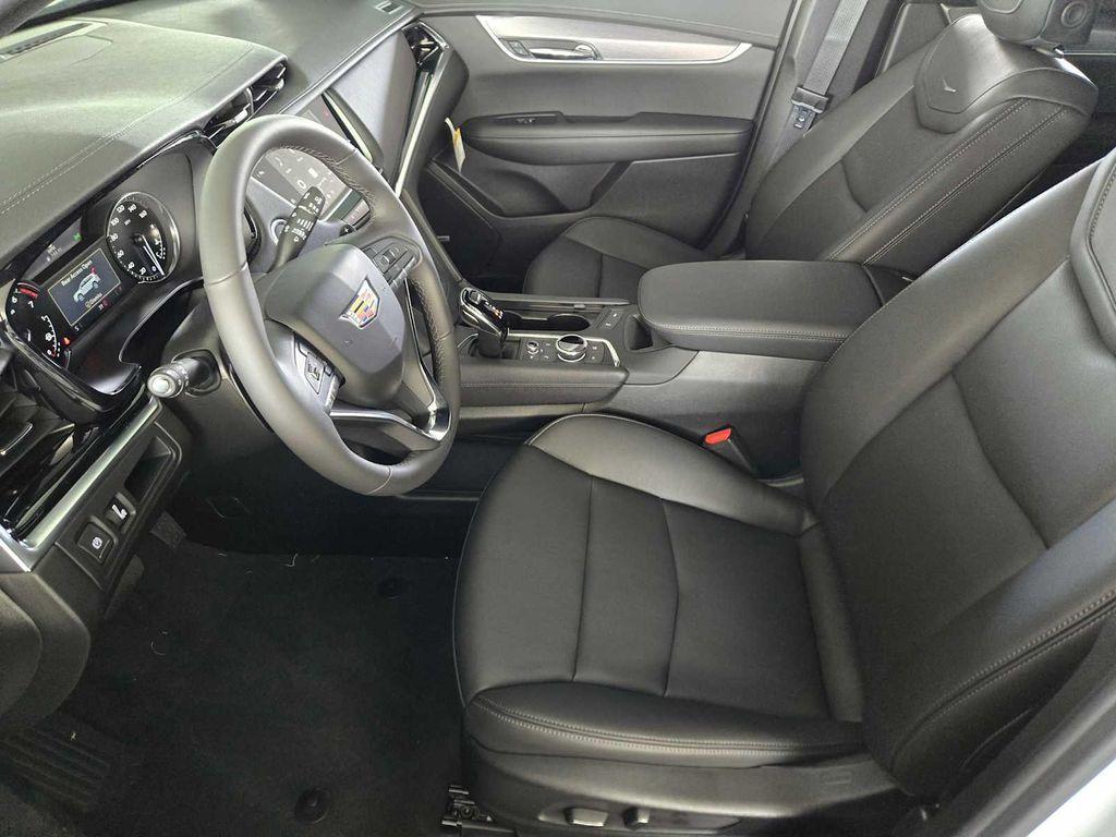 new 2025 Cadillac XT6 car, priced at $52,360