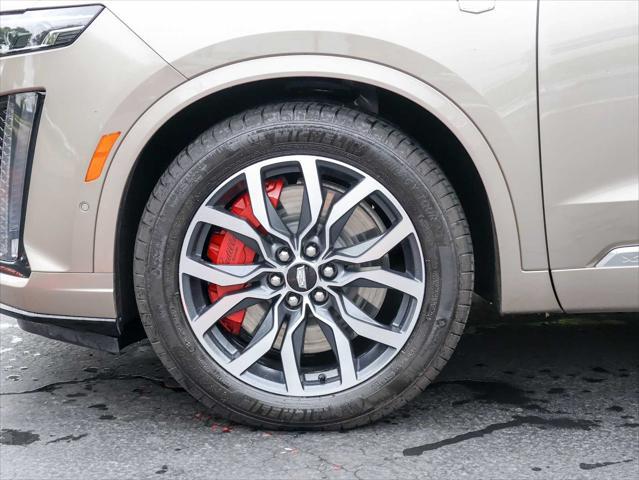 used 2023 Cadillac XT6 car, priced at $48,991