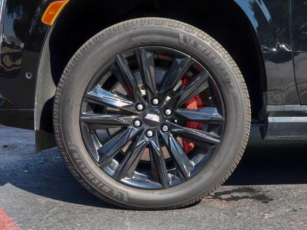 used 2022 Cadillac Escalade ESV car, priced at $72,998