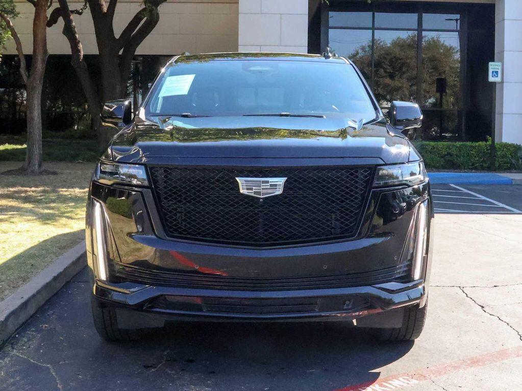 used 2022 Cadillac Escalade ESV car, priced at $72,998