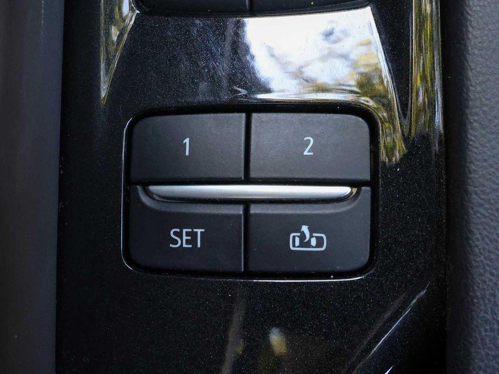 used 2022 Cadillac Escalade ESV car, priced at $72,998