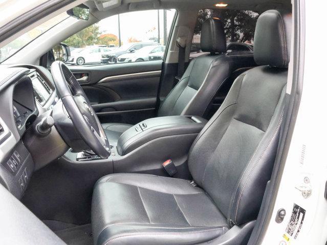 used 2019 Toyota Highlander car, priced at $25,999