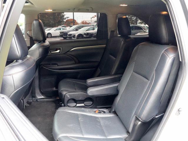 used 2019 Toyota Highlander car, priced at $25,999