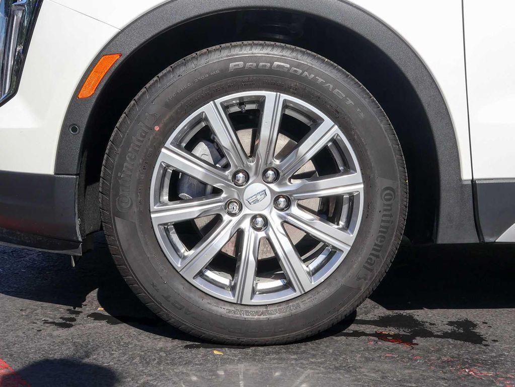 used 2022 Cadillac XT4 car, priced at $27,489