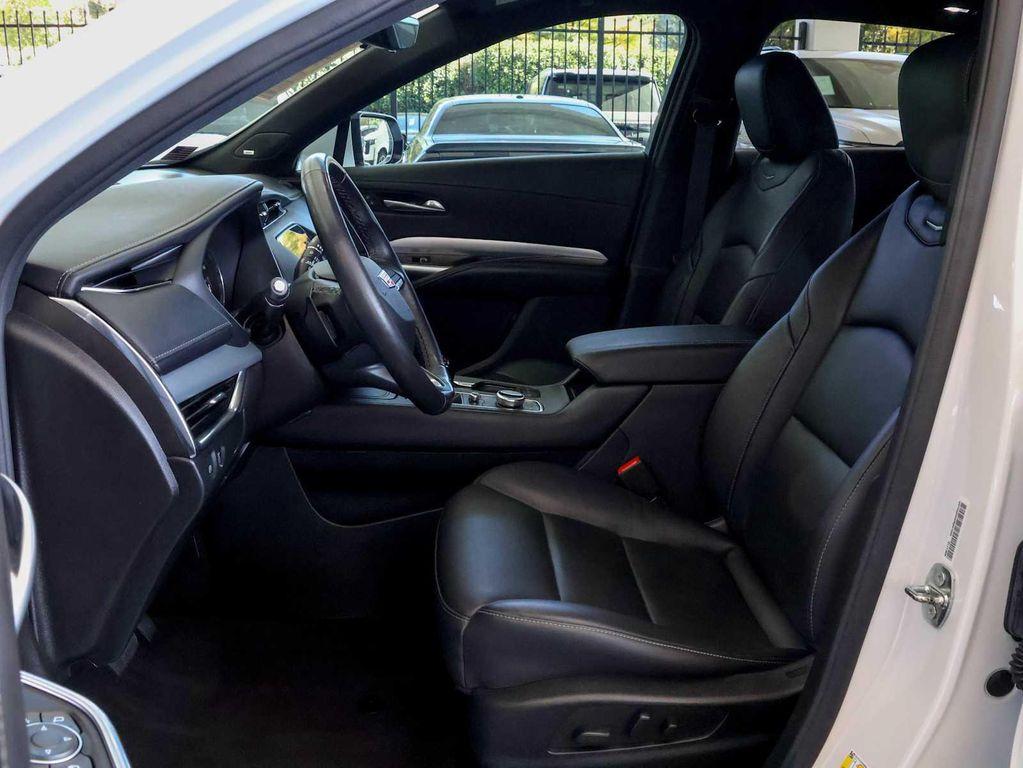 used 2022 Cadillac XT4 car, priced at $27,489