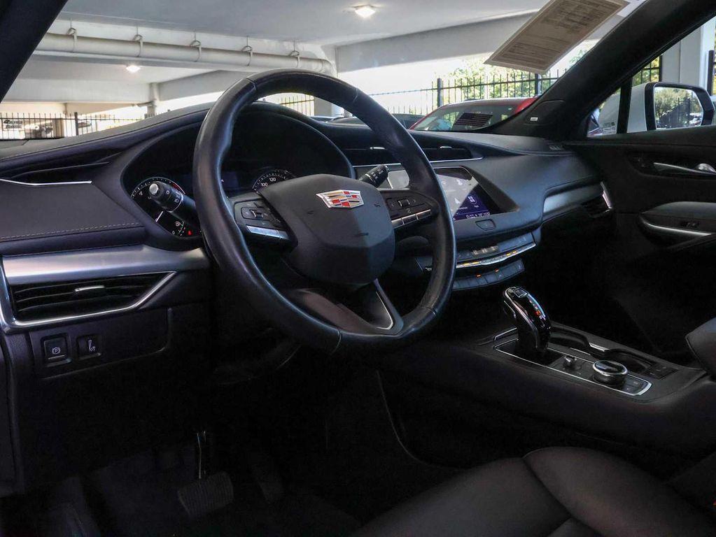 used 2022 Cadillac XT4 car, priced at $27,489