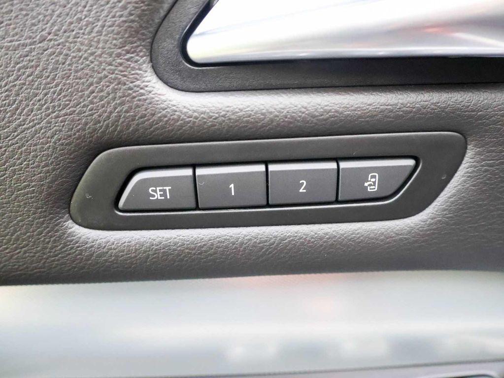 used 2022 Cadillac XT4 car, priced at $29,429