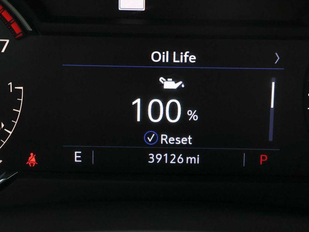 used 2022 Cadillac XT4 car, priced at $29,429