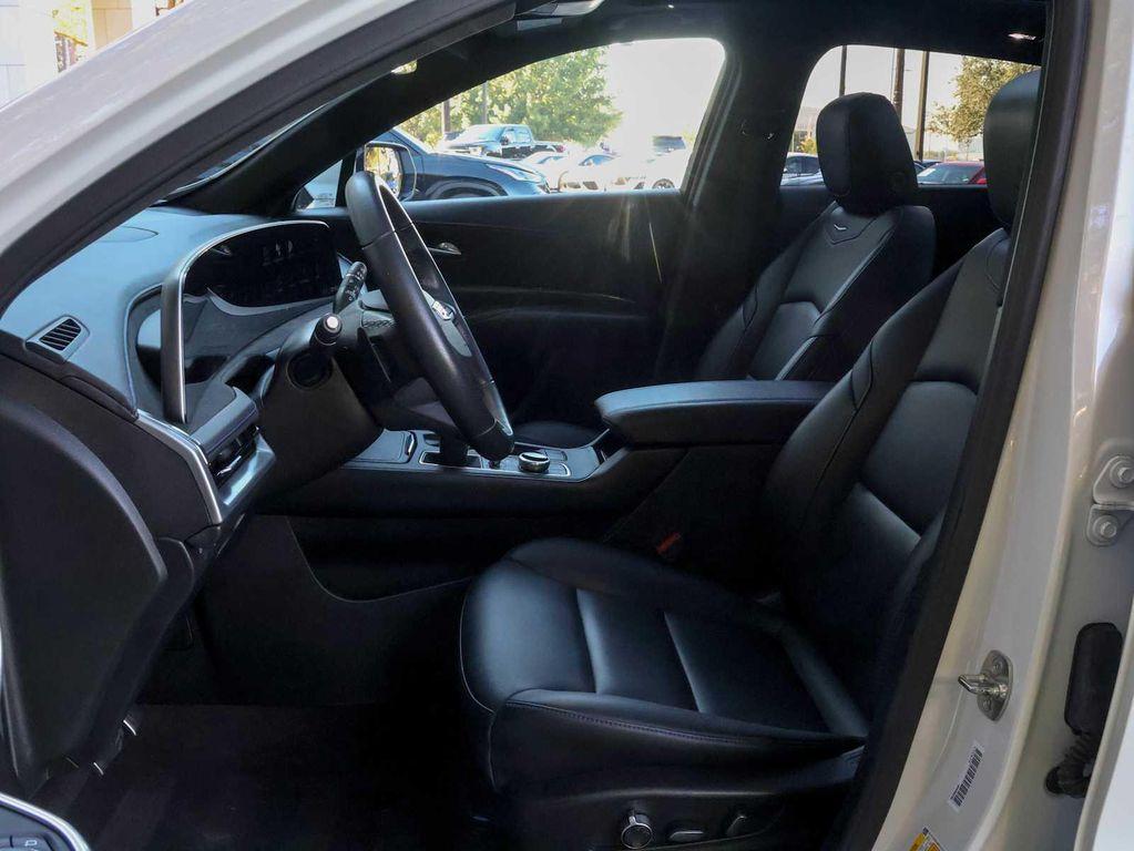used 2024 Cadillac XT4 car, priced at $34,999