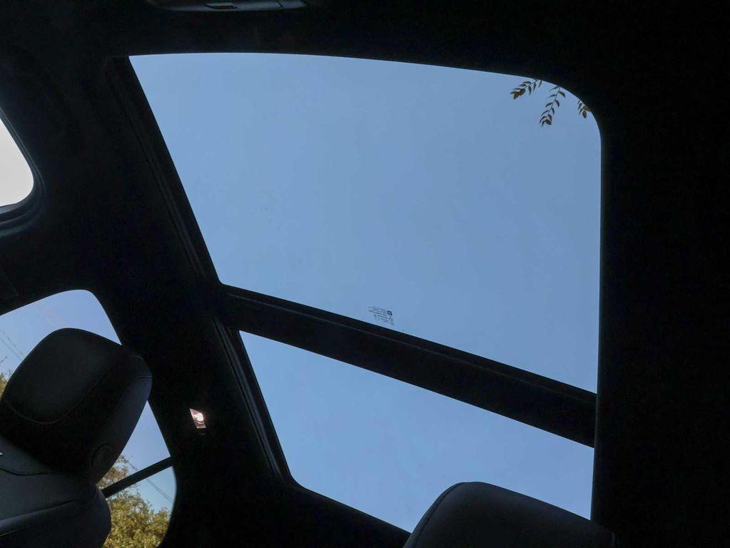 used 2024 Cadillac XT4 car, priced at $34,999