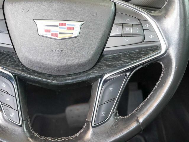used 2022 Cadillac XT5 car, priced at $31,499