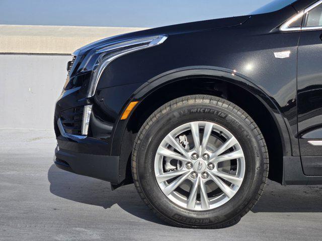 new 2025 Cadillac XT5 car, priced at $46,525