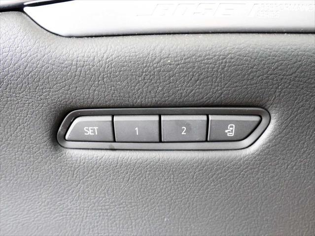 used 2022 Cadillac XT5 car, priced at $35,991