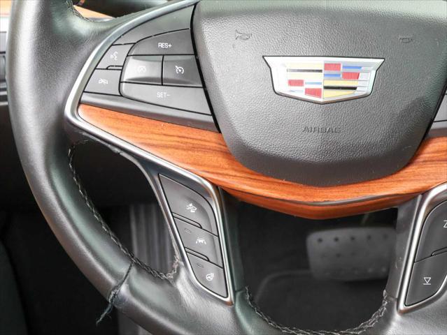used 2022 Cadillac XT5 car, priced at $28,998
