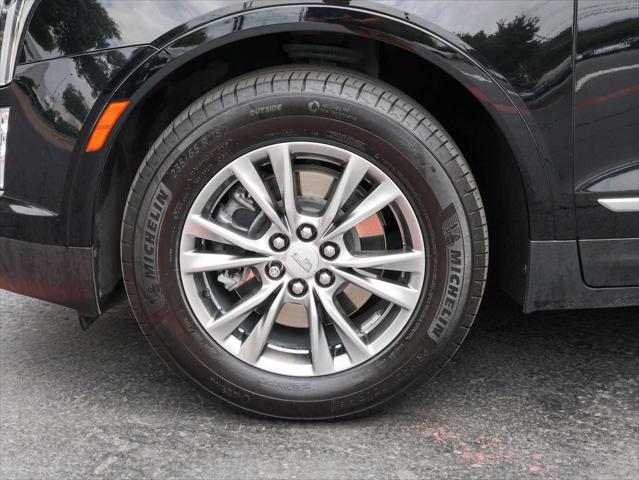 used 2022 Cadillac XT5 car, priced at $28,998