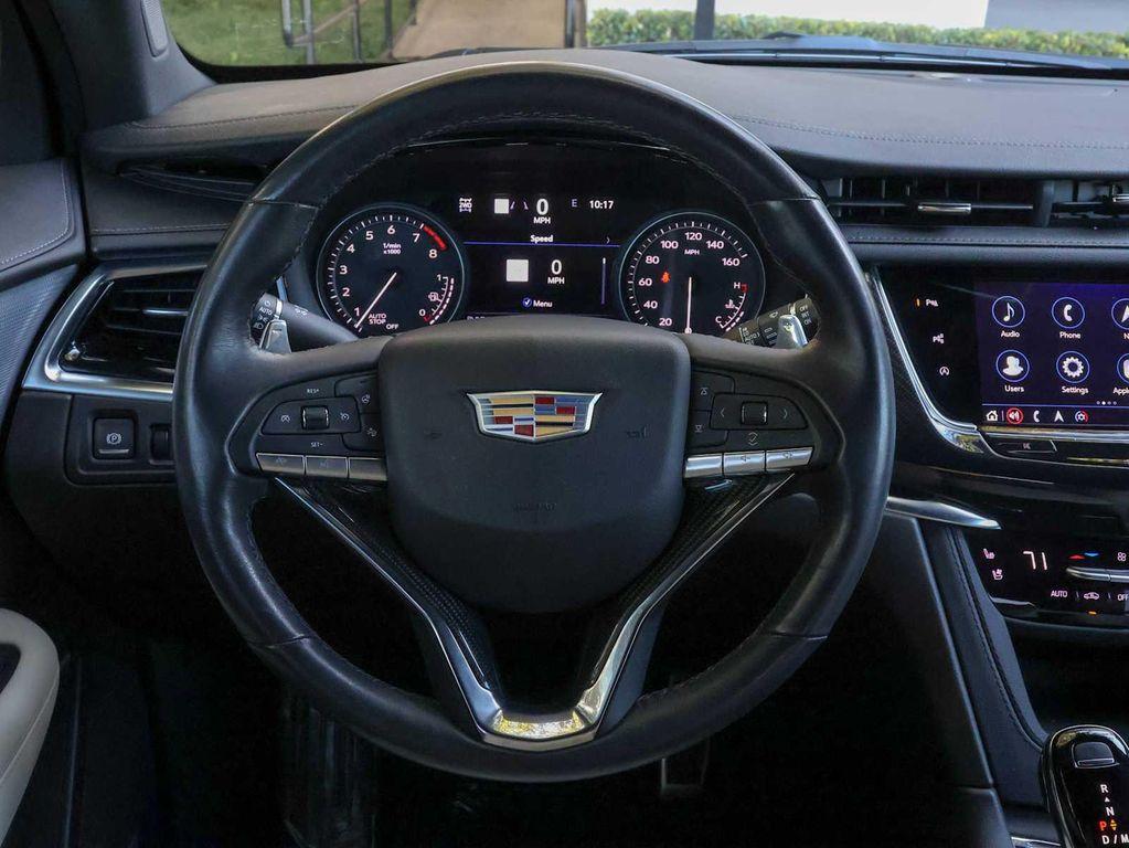 used 2024 Cadillac XT6 car, priced at $51,898
