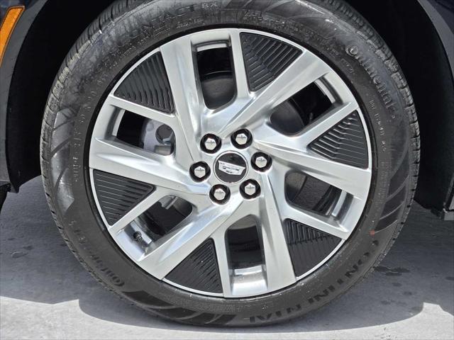 new 2025 Cadillac OPTIQ car, priced at $58,765