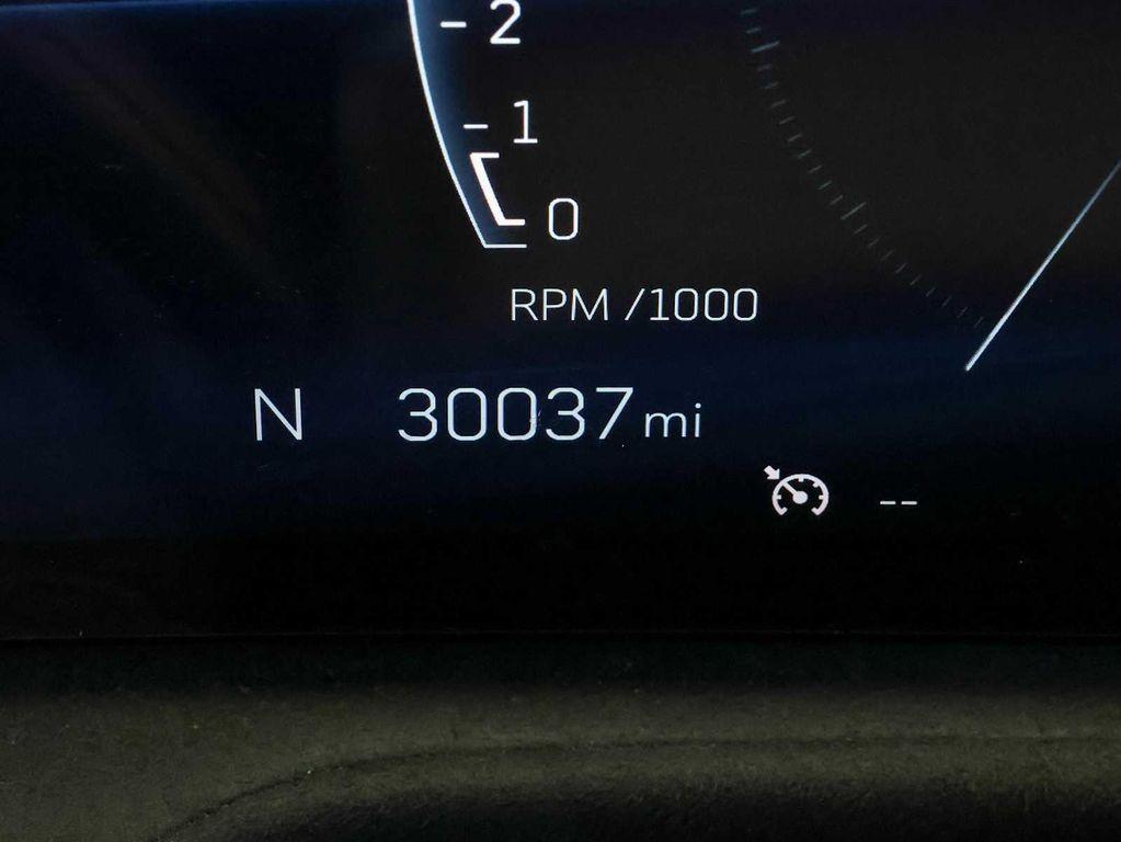 used 2024 Cadillac XT4 car, priced at $35,889