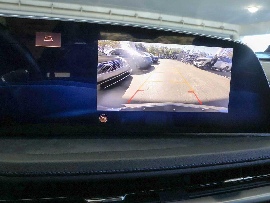 used 2024 Cadillac XT4 car, priced at $35,889