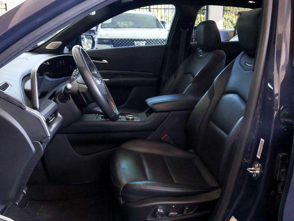 used 2024 Cadillac XT4 car, priced at $35,889