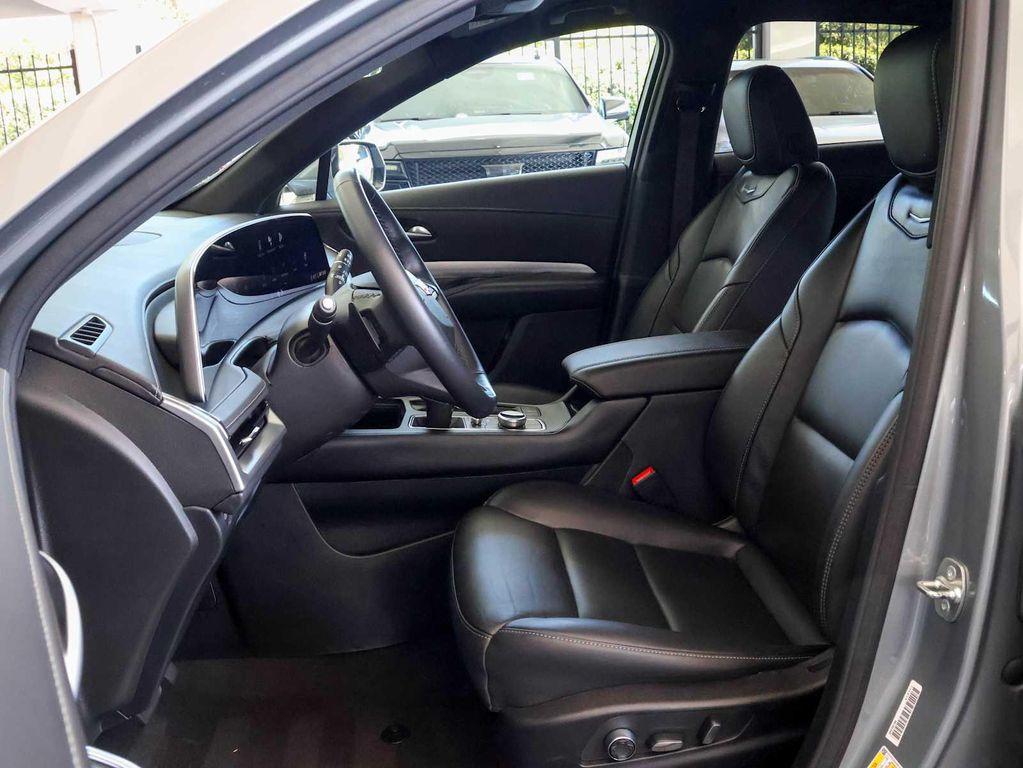 used 2024 Cadillac XT4 car, priced at $33,888