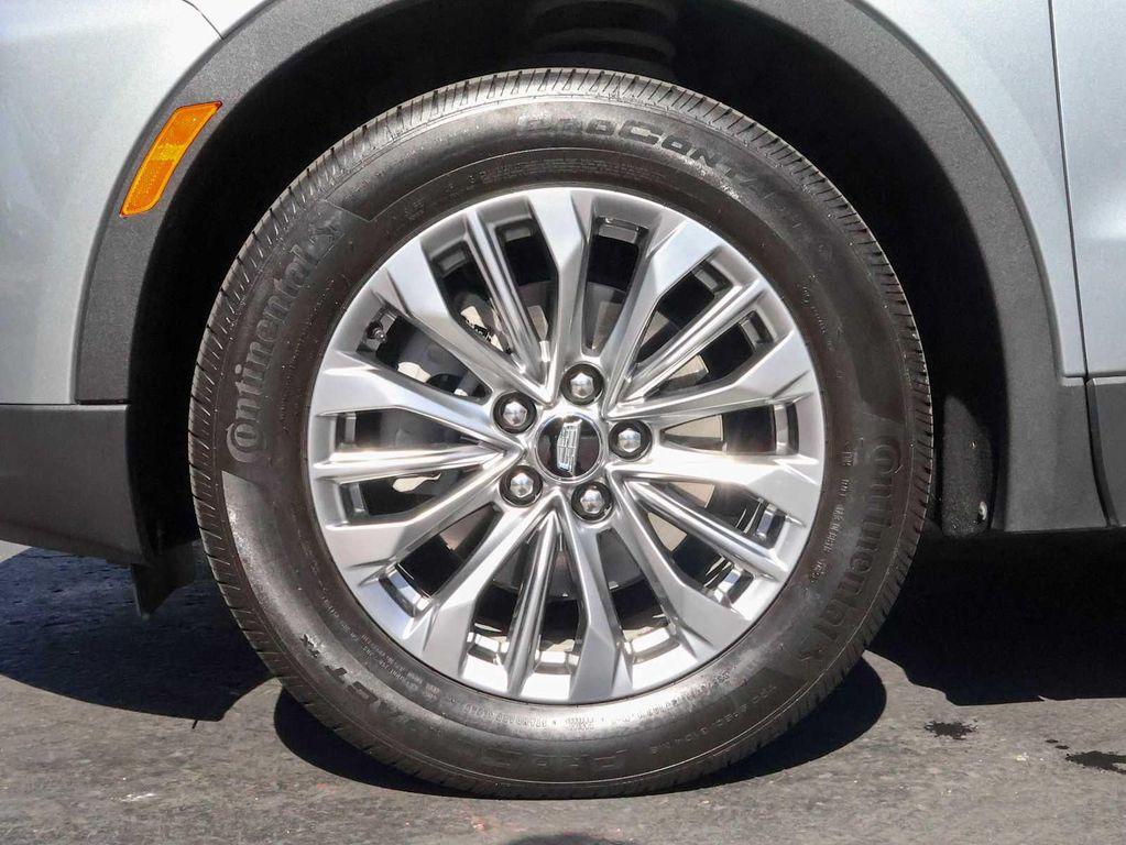 used 2024 Cadillac XT4 car, priced at $33,888