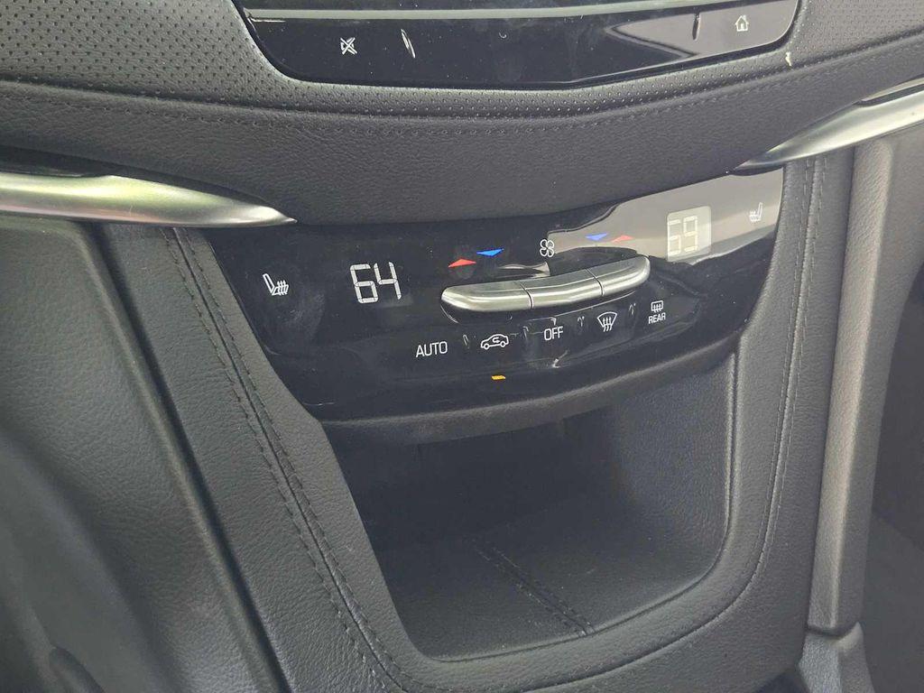 new 2025 Cadillac XT5 car, priced at $54,990