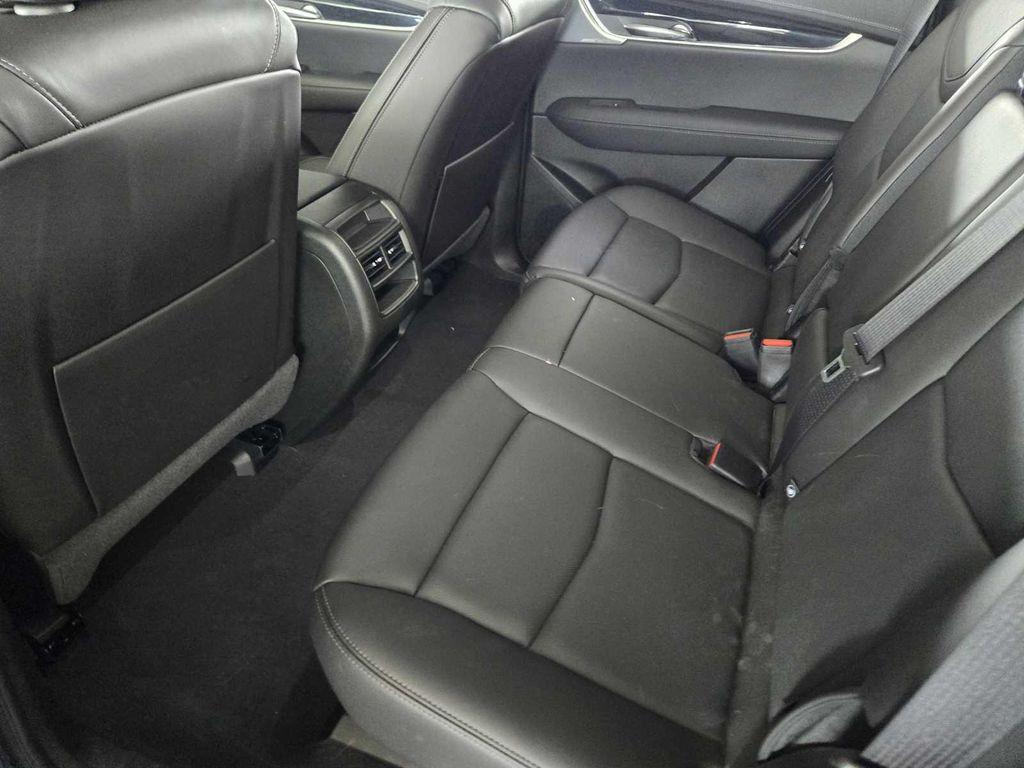 new 2025 Cadillac XT5 car, priced at $54,990