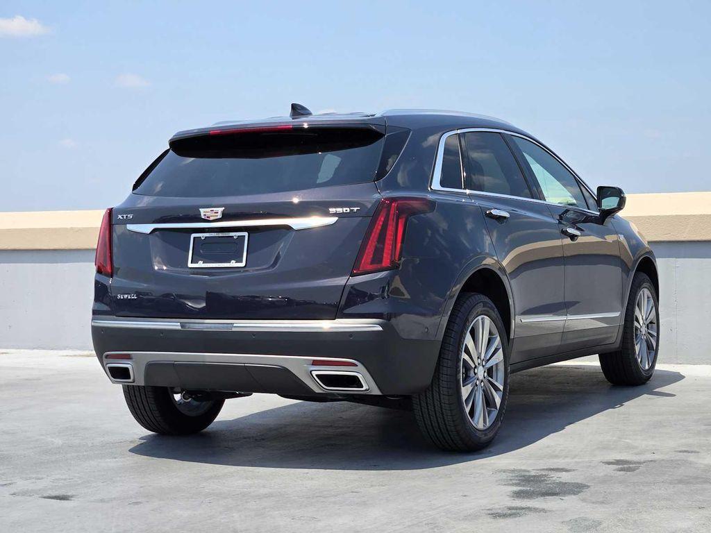 new 2025 Cadillac XT5 car, priced at $54,990
