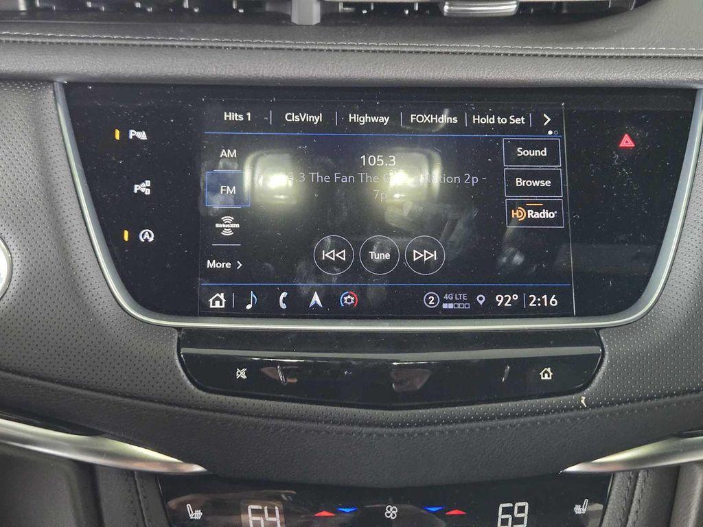 new 2025 Cadillac XT5 car, priced at $54,990