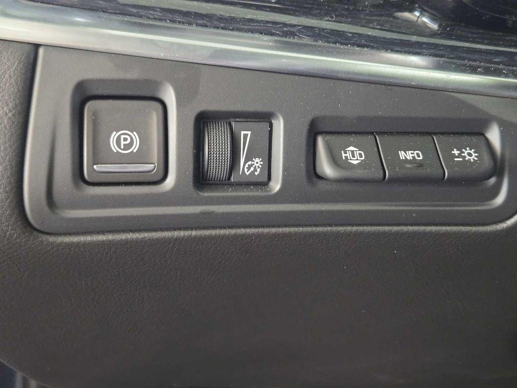 new 2025 Cadillac XT5 car, priced at $54,990