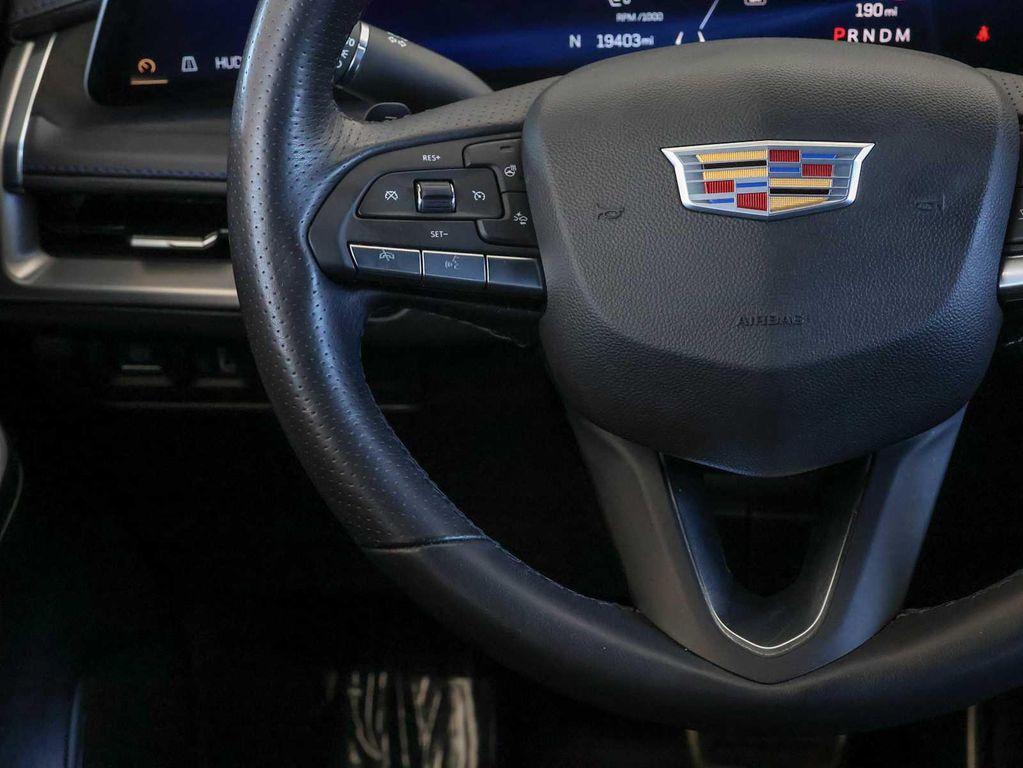 used 2024 Cadillac XT4 car, priced at $39,997