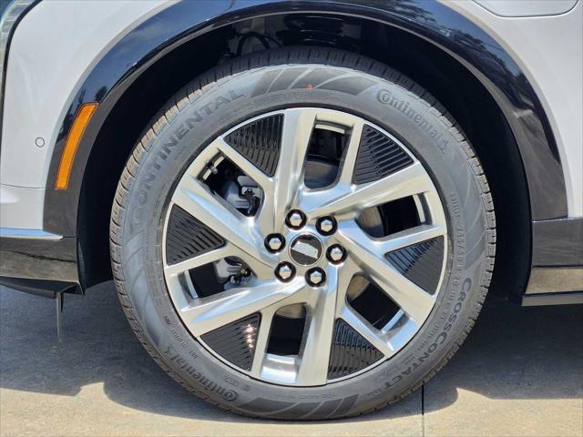 new 2025 Cadillac OPTIQ car, priced at $56,065