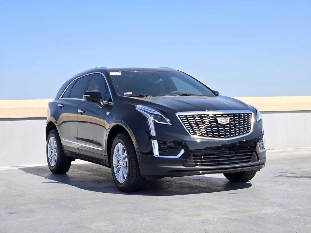 new 2025 Cadillac XT5 car, priced at $47,315