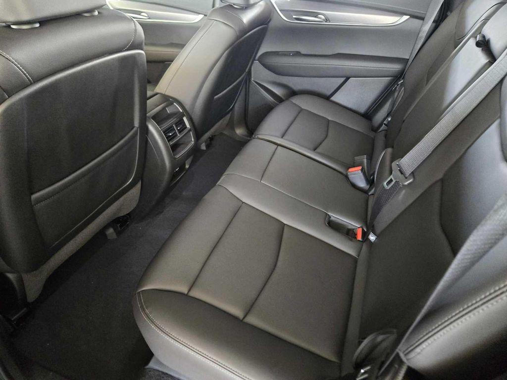 new 2025 Cadillac XT5 car, priced at $47,315