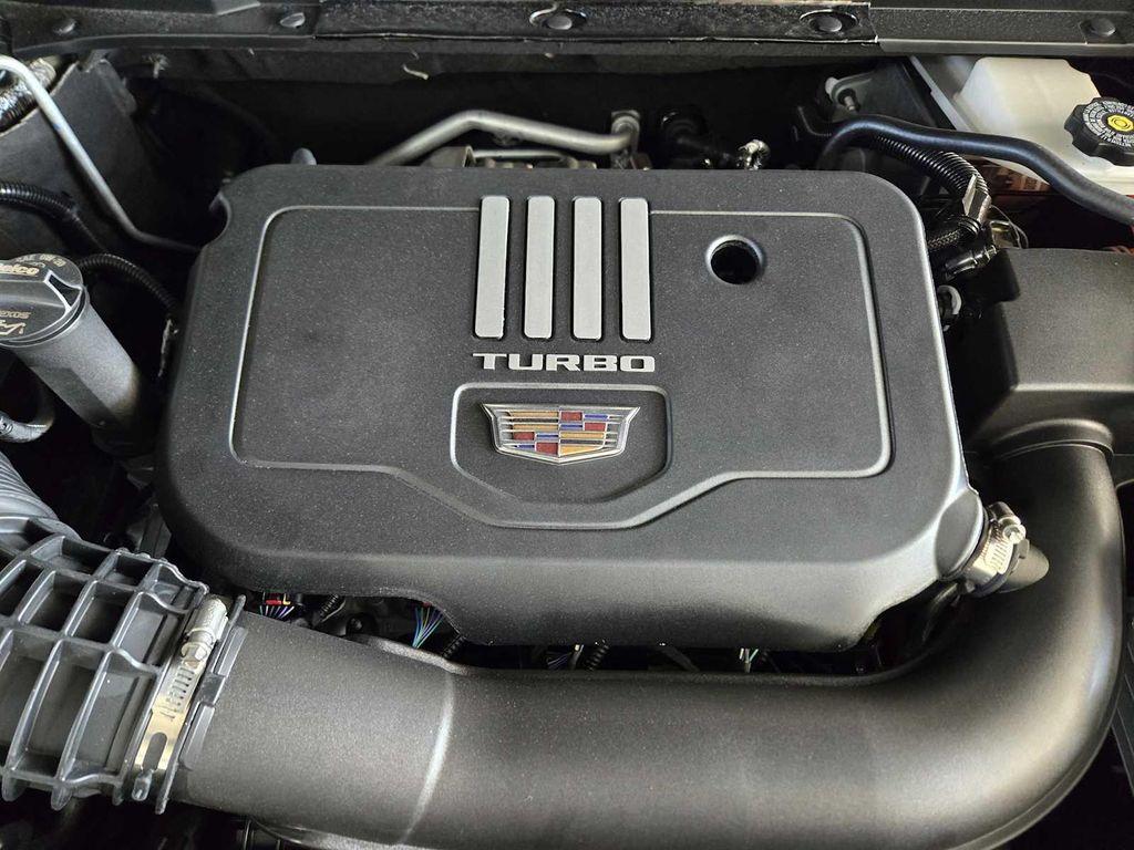 new 2025 Cadillac XT5 car, priced at $47,315