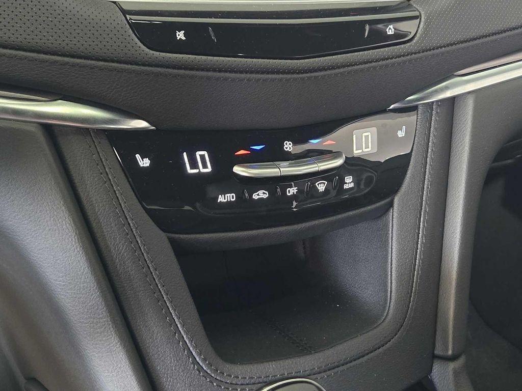 new 2025 Cadillac XT5 car, priced at $47,315