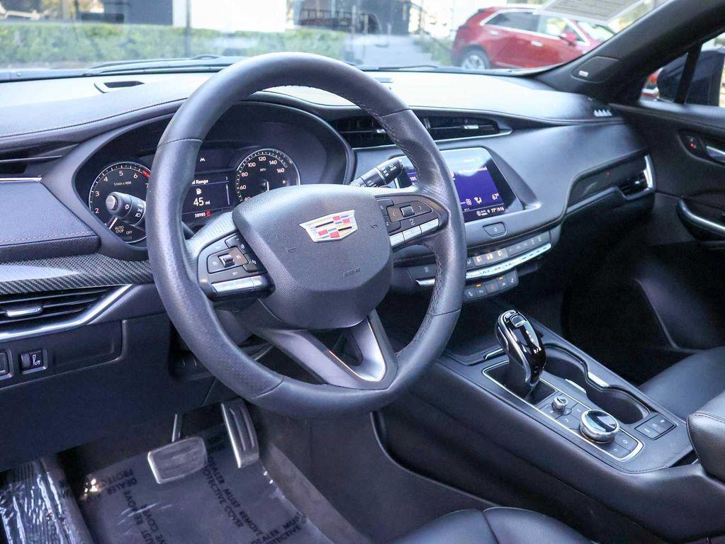 used 2023 Cadillac XT4 car, priced at $27,998