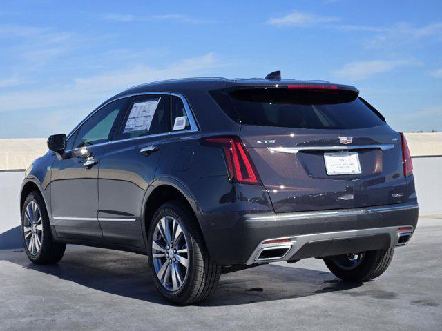 new 2025 Cadillac XT5 car, priced at $56,090