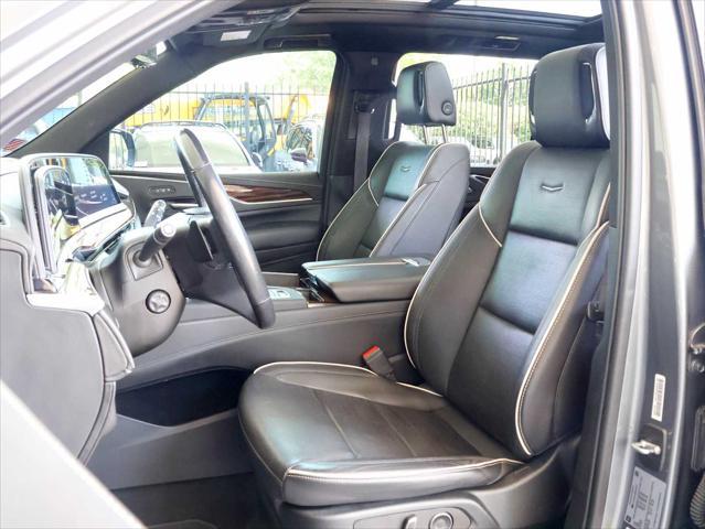 used 2021 Cadillac Escalade ESV car, priced at $55,998