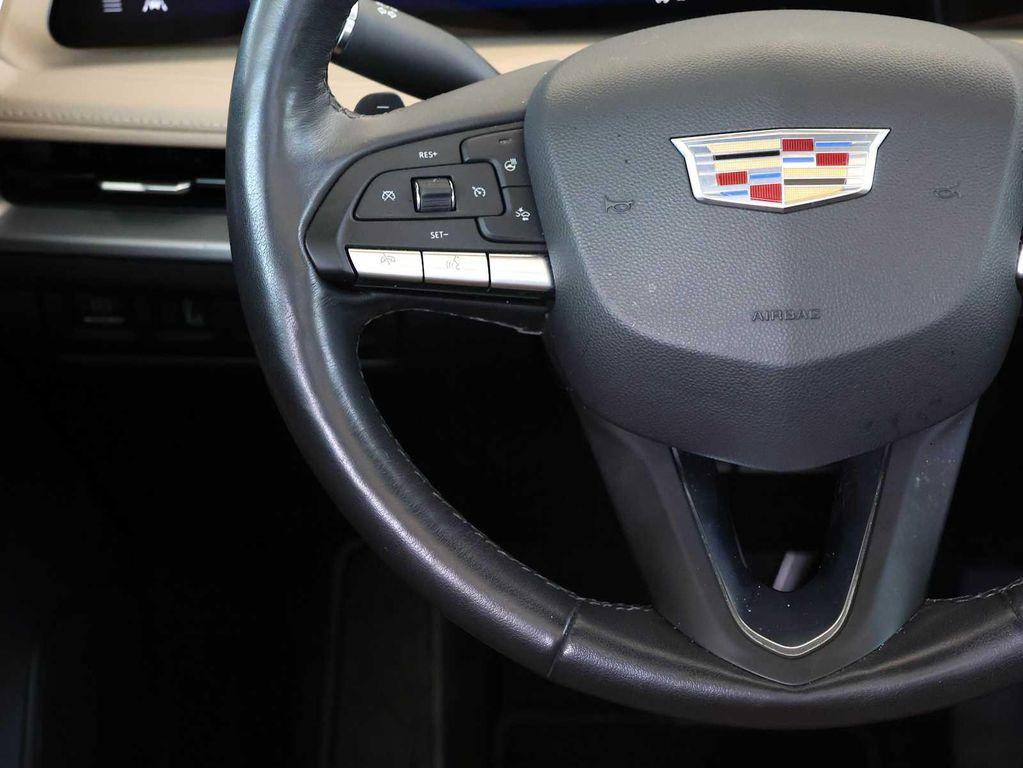 used 2024 Cadillac XT4 car, priced at $33,898