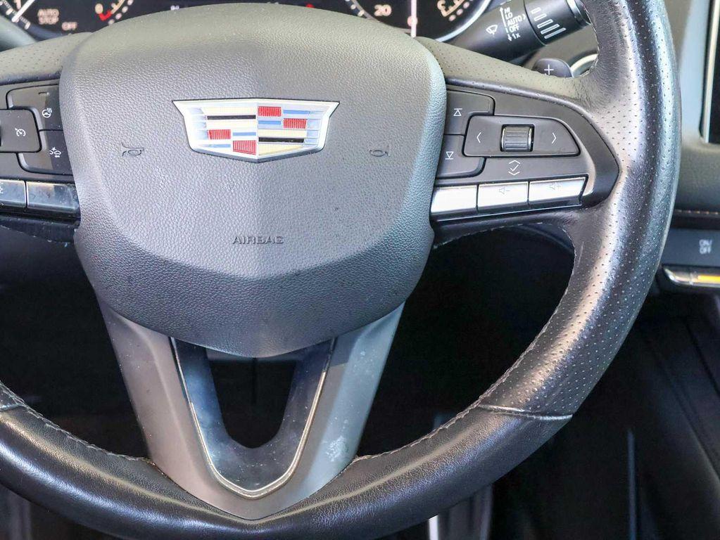 used 2023 Cadillac XT4 car, priced at $28,997