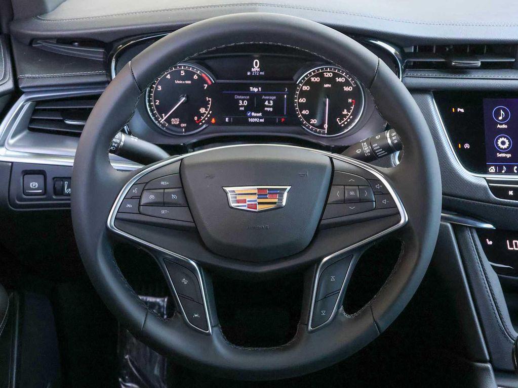 used 2024 Cadillac XT5 car, priced at $36,497