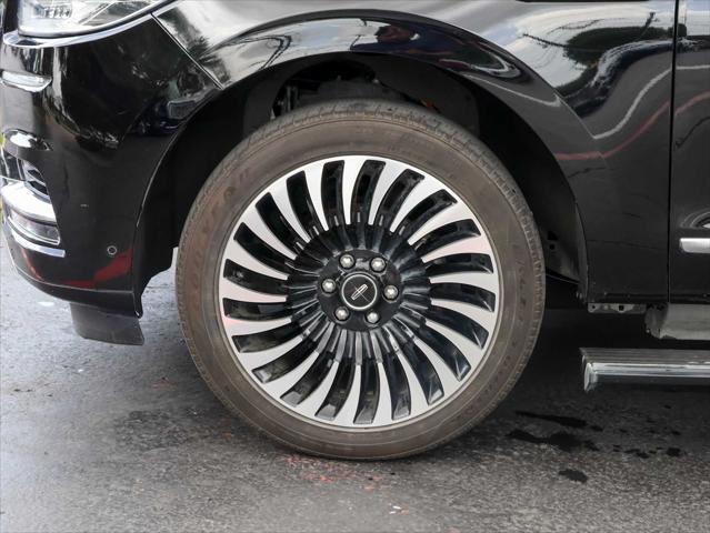 used 2018 Lincoln Navigator car, priced at $37,998